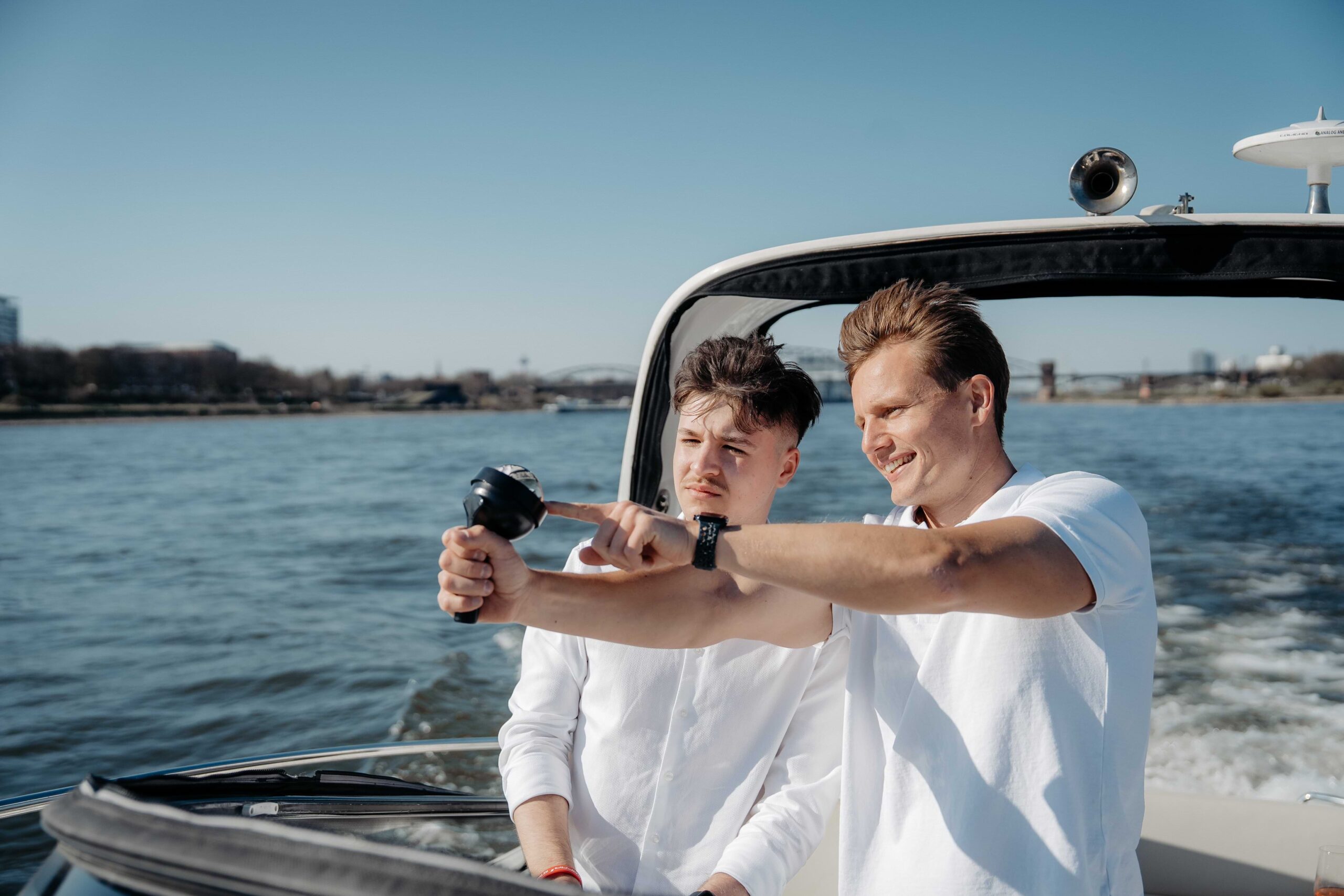 Skippertraining auf dem Rhein